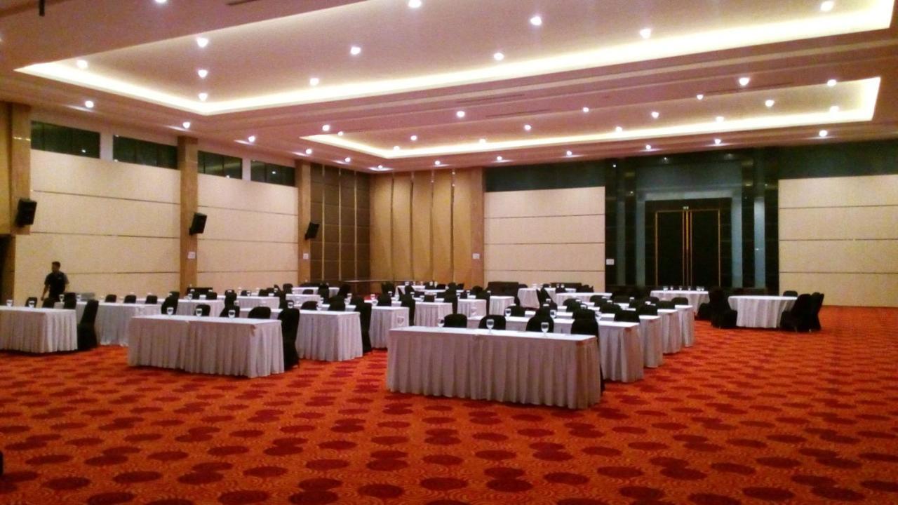 Novena Hotel Bandung Lembang Zewnętrze zdjęcie